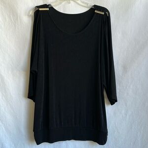 Chico’s Travelers black cold shoulder top, size 3 (16)